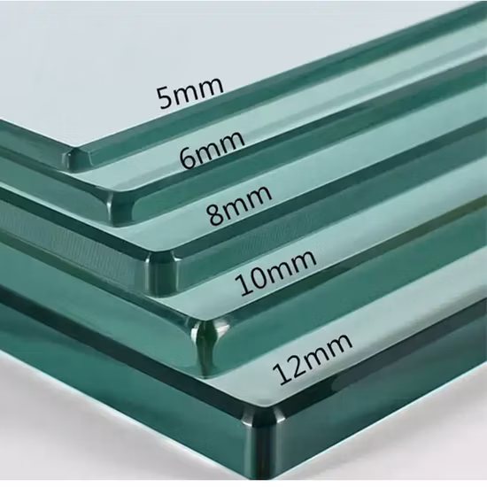 Vetro temperato/laminato/curvo/Low-E/temprato/a basso contenuto di ferro/trattato a caldo/piatto/isolante/curvo/di sicurezza/colorato/colorato/riflettente/modello da 2/3/4/5/6/8/10/12 mm